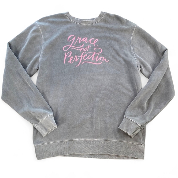"Grace Not Perfection" Sweatshirt | Independent Trading Co | Women Medium - Picture 1 of 7